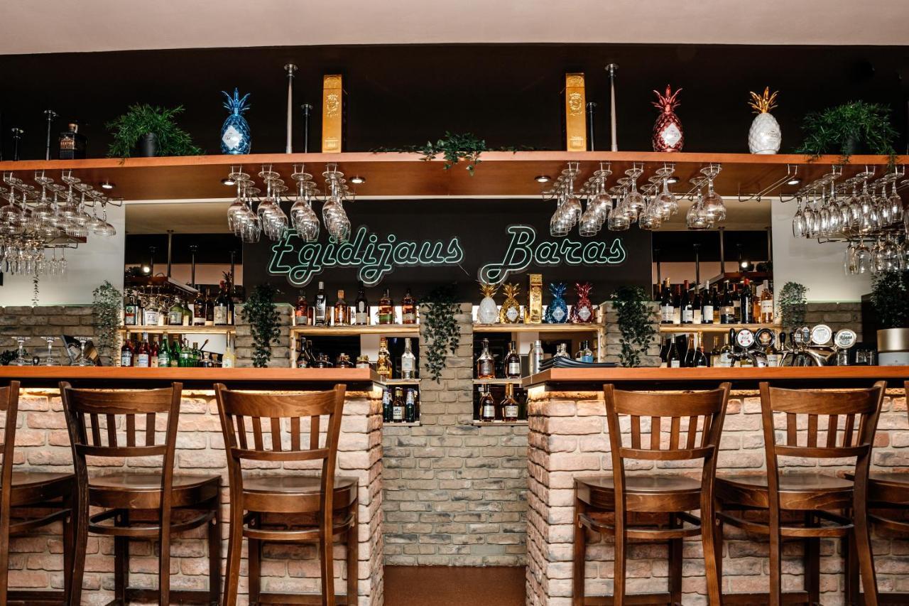 Butenas Hotel Tyla Birzai Ngoại thất bức ảnh