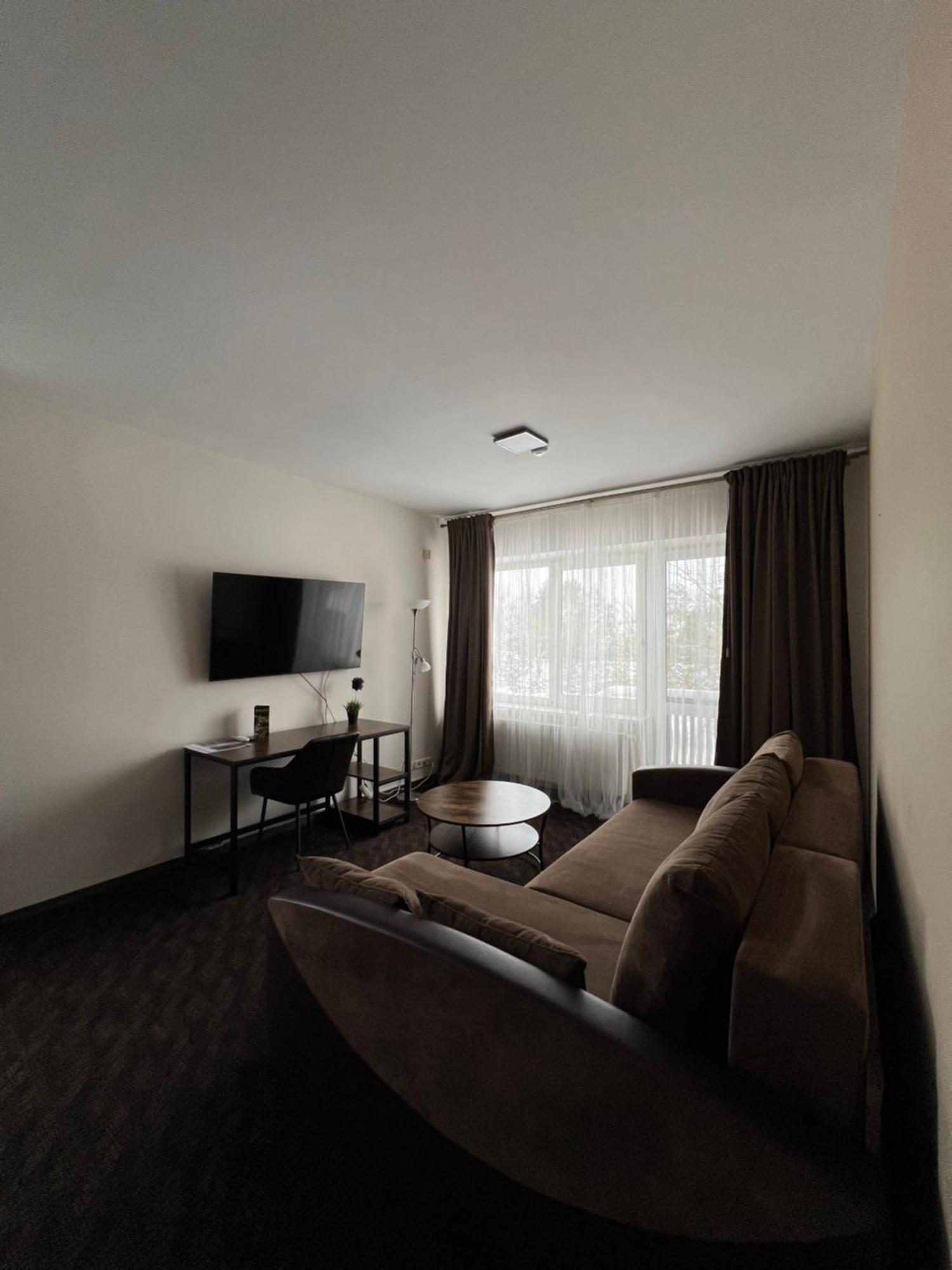 Butenas Hotel Tyla Birzai Ngoại thất bức ảnh